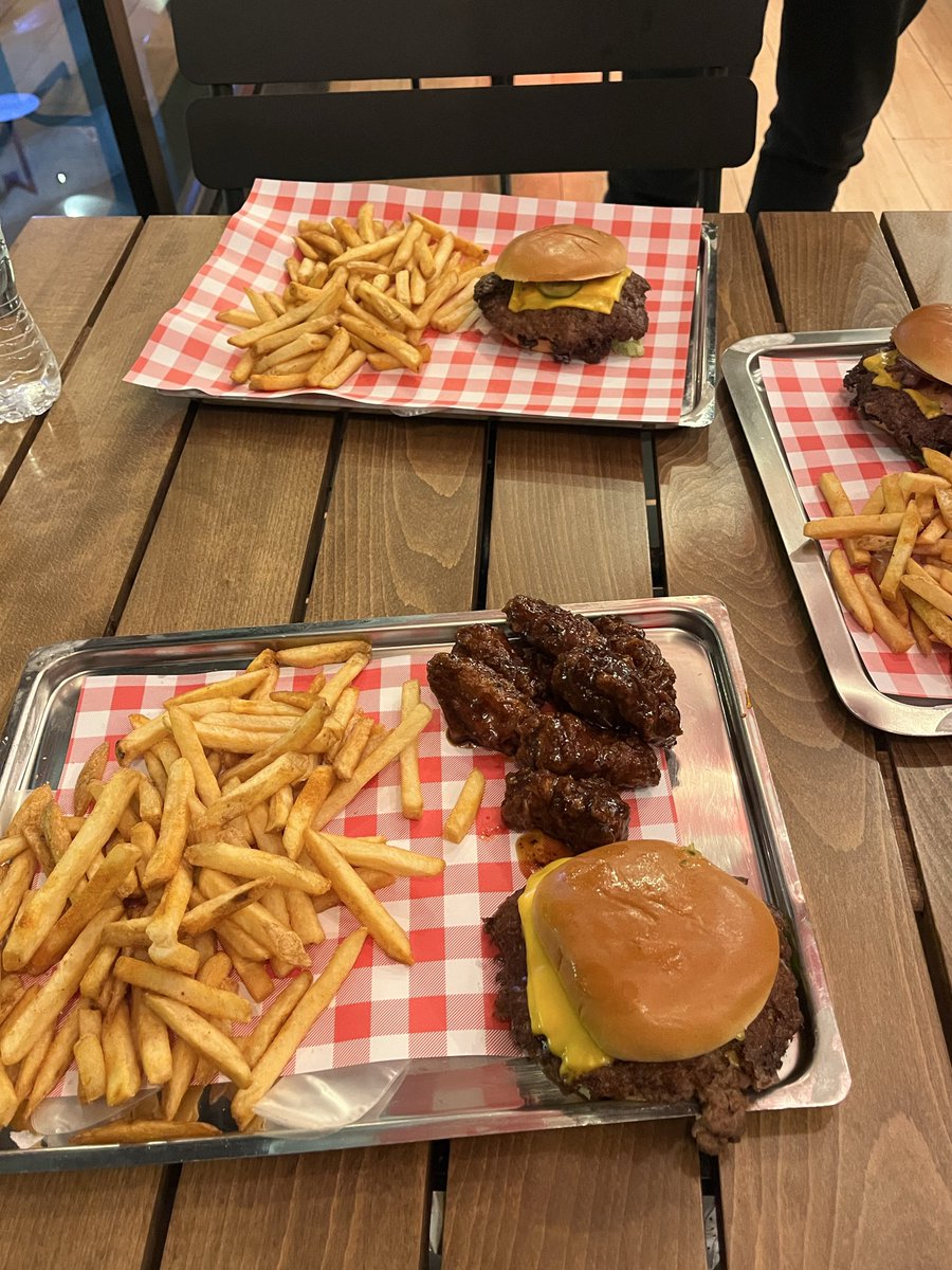 Yxussef's tweet image. 🚮