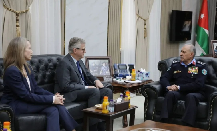 اللواء المعايطة يلتقي وكيل الأمين العام للأمم المتحدة 