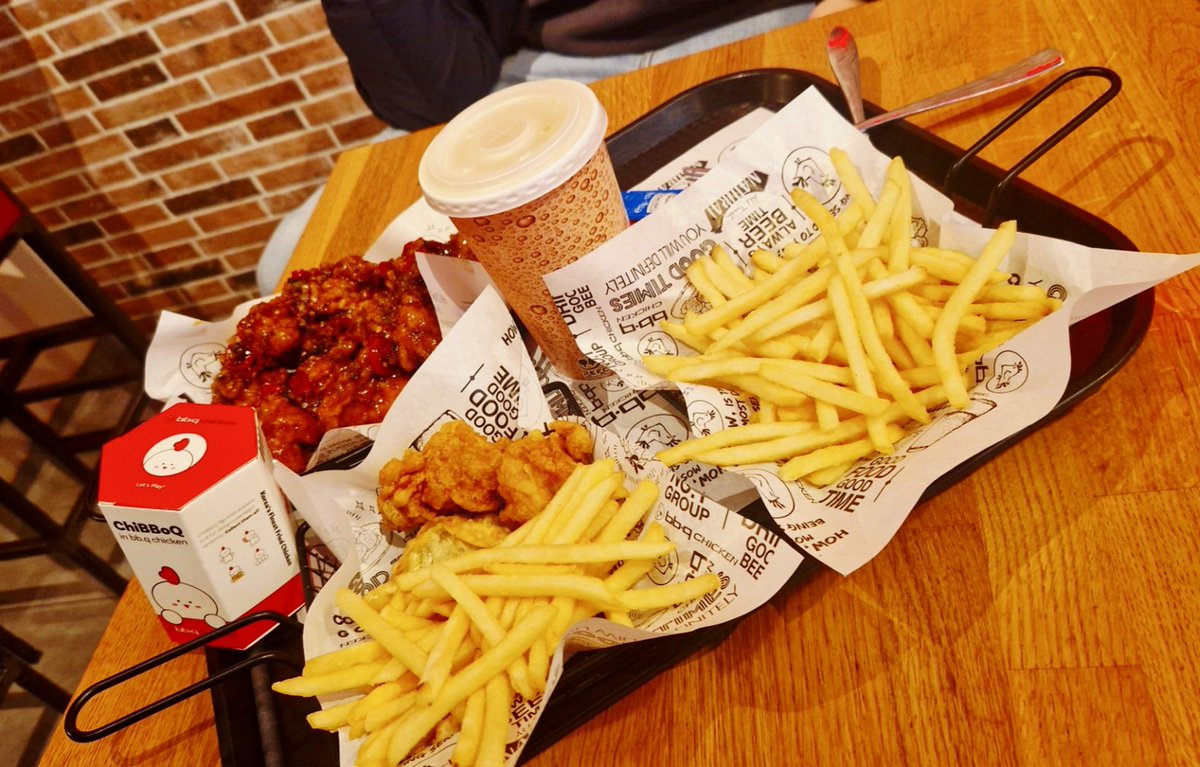 たまに無性に食べたくなるジャンクフード🍗
今朝も雪❄☃️
#ドイツ