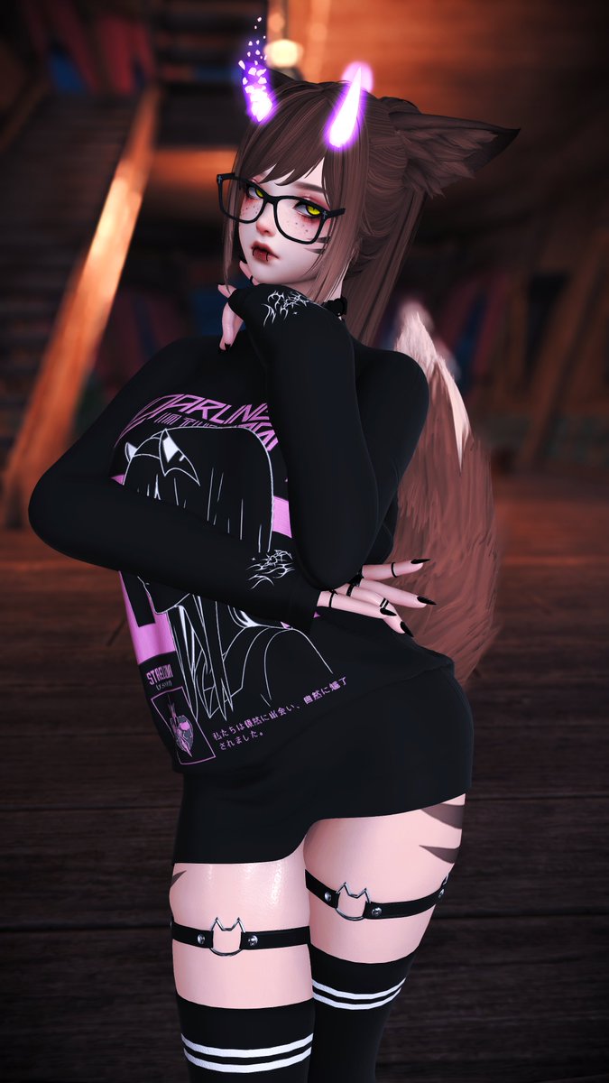 MiyuriLatte's tweet image. Goth fox 💜🦊