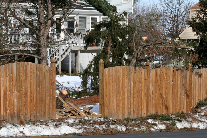 VirginiaFences's tweet photo. The long winter days in Northern Virginia can impact many properties. Learn what common fencing problems to address during winter.
https://t.co/NbkBqNWtZA https://t.co/dhVesJu8wv