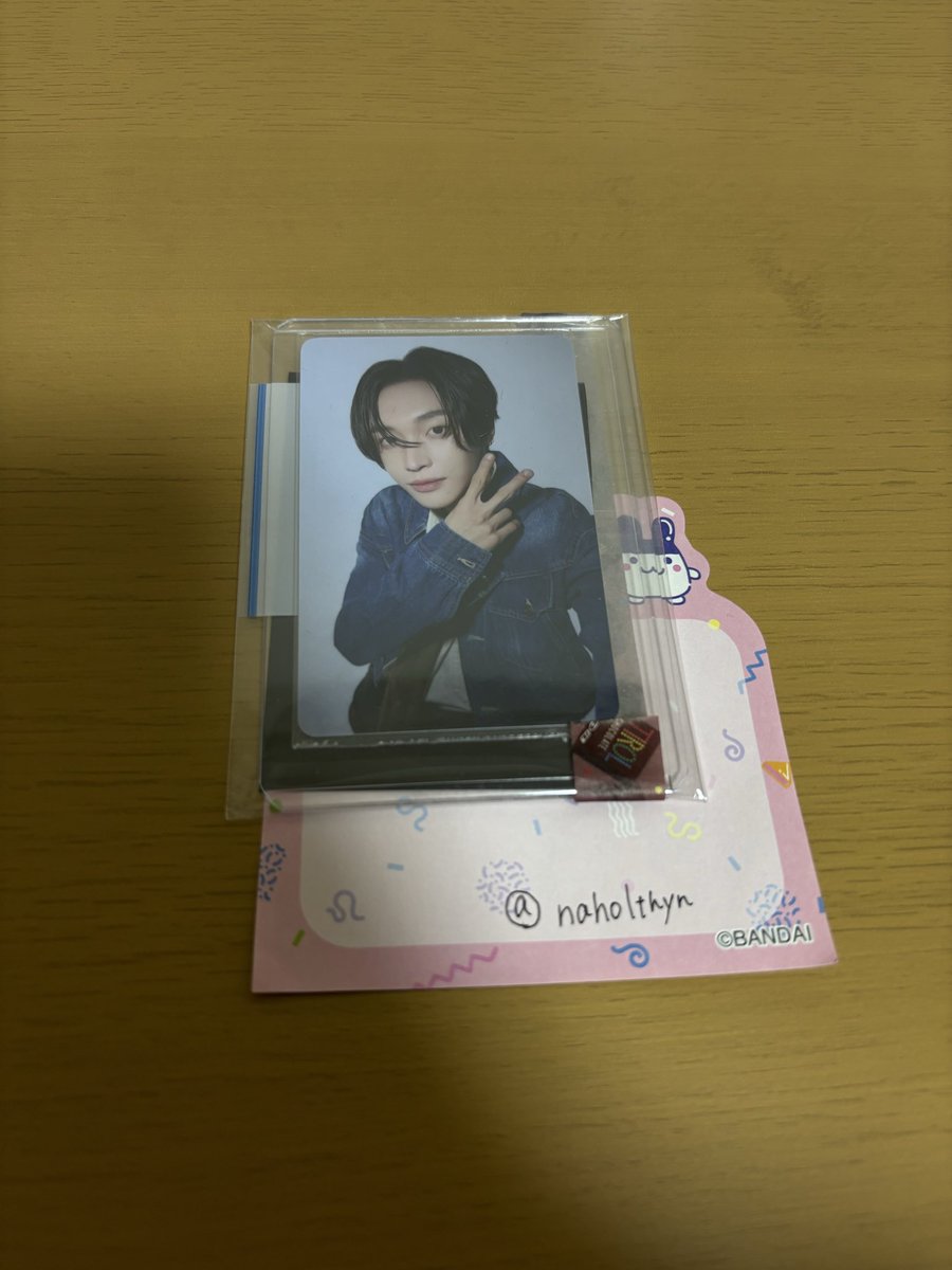 ななな tweet media