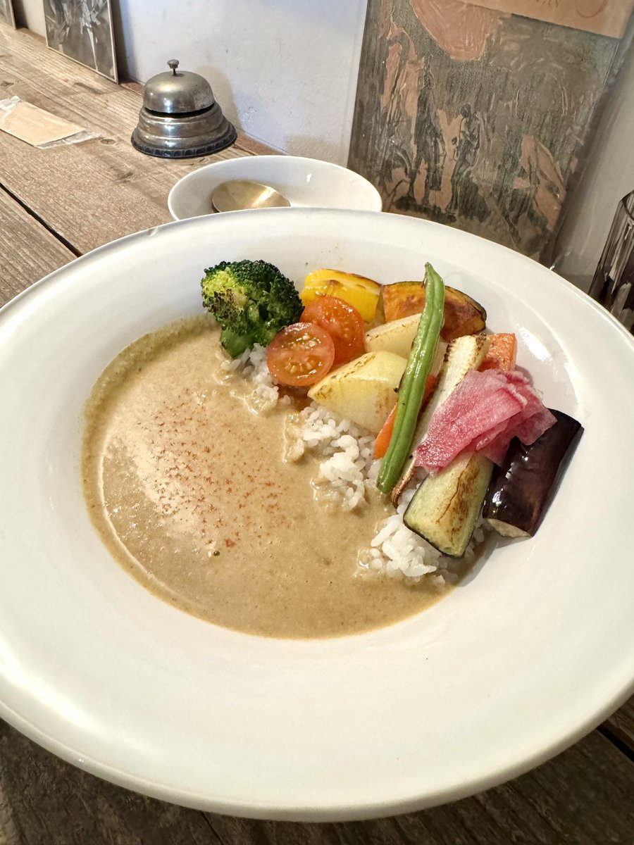 sososonenene's tweet image. 집에 있으려니 끝없이 징징대서
끌고 나가서 드라이브하고 왔다
#VISON