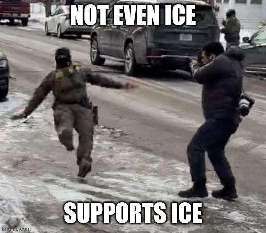 YourAnonNews's tweet image. This video was funny as fuck.