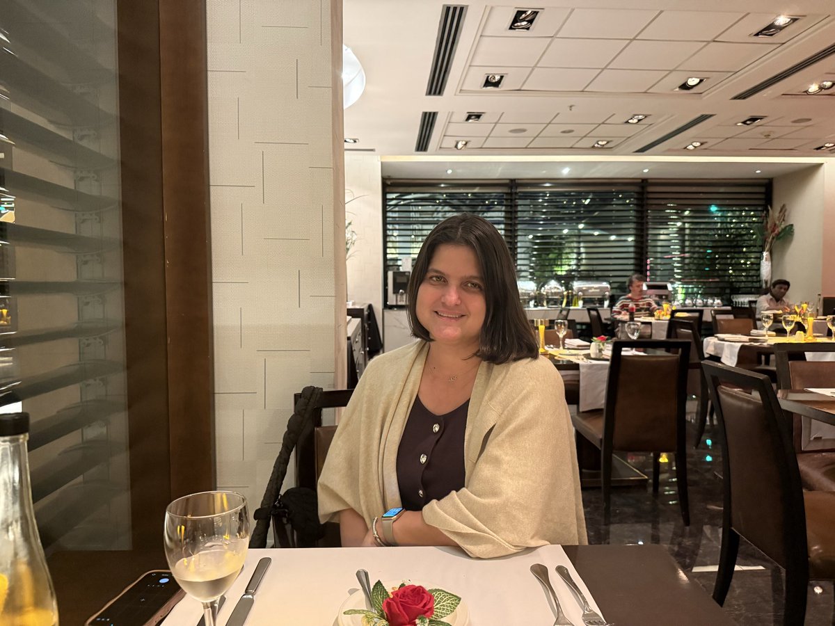 ViraLaw's tweet photo. Cerrando el año 2025, celebrando algunos logros y metas como reconocimiento de Best Lawyers por 6to año consecutivo, visita a ASIPI Argentina con amigos y  colegas de la industria, y un demasiado breve Buenos Aires. Agradecido y recargado para #2026. https://t.co/kmdqViA1qY