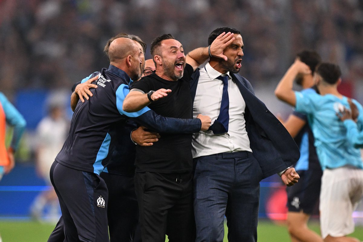 🚨 "𝗦'𝗜𝗟 𝗣𝗔𝗥𝗧, 𝗝𝗘 𝗣𝗔𝗥𝗦 !" 🗣️

Roberto De Zerbi 🇮🇹 évoque les propos évasifs de Medhi Benatia 🇲🇦 après le Classique et 𝗿𝗮𝗽𝗽𝗲𝗹𝗹𝗲 𝘀𝗼𝗻 𝗮𝗺𝗼𝘂𝗿 𝗽𝗼𝘂𝗿 𝗹'𝗢𝗠. 💙🤍

« Je ne pense pas qu'il faisait référence à un départ en fin de saison : 𝗖'𝗘𝗦𝗧 𝗨𝗡