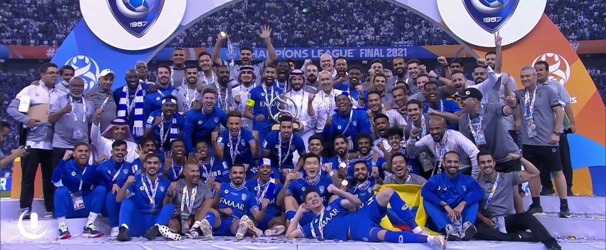 thooq2020's tweet photo. #ديربي_الرياض_مع_قطوف_وحلا
#الهلال_النصر
قبل بداية المباراة بثلاث ساعات

الهلال  3  *  1  النصر
كرت أحمر لاعب نصراوي
هدف النصر نتيجة خطأ هلالي
.. https://t.co/WOxRiqPVUQ
