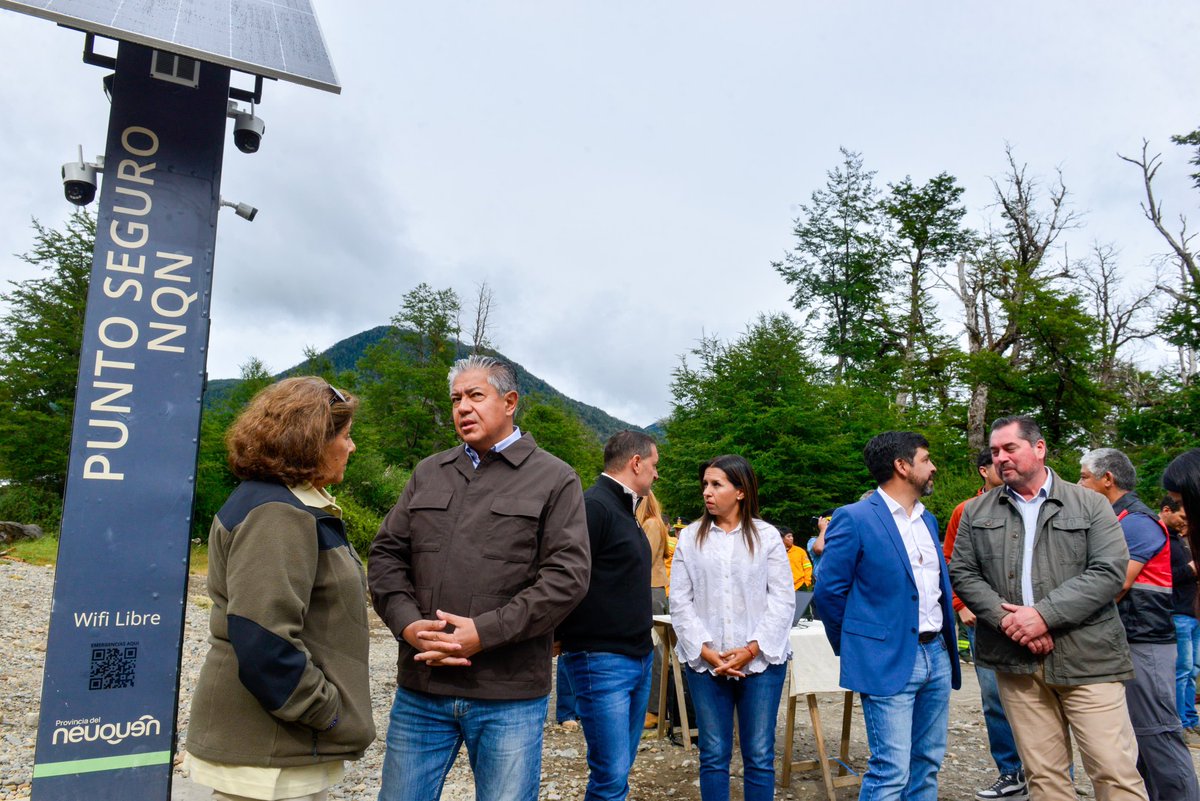 PUNTO SEGURO

Serán 15 tótems instalados en puntos estratégicos que fortalecerán la seguridad en zonas agrestes y turísticas. Esta iniciativa transforma un recurso proveniente de la actividad pesquera en un beneficio directo para las comunidades y para quienes recorren el sur de