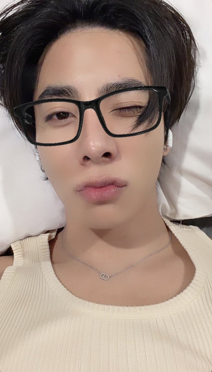 MixOfficialFC's tweet image. 12/01/26

IGs : mixxiw ( Update )    

หล่อสุด ๆ ไปเลย 

@wixxiws #mixxiw ♡ 
𖥦 #ส่วนผสมของมิกซ์