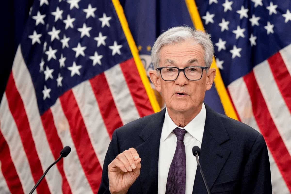 🚨 JUST IN: 🇺🇸 A FED OFFICIAL IS SET TO DELIVER AN EMERGENCY STATEMENT  TODAY AT 10:00 AM INSIDERS CLAIM THE SPEECH WILL COVER DOJ-RELATED ISSUES  AND A POSSIBLE JANUARY RATE CUT