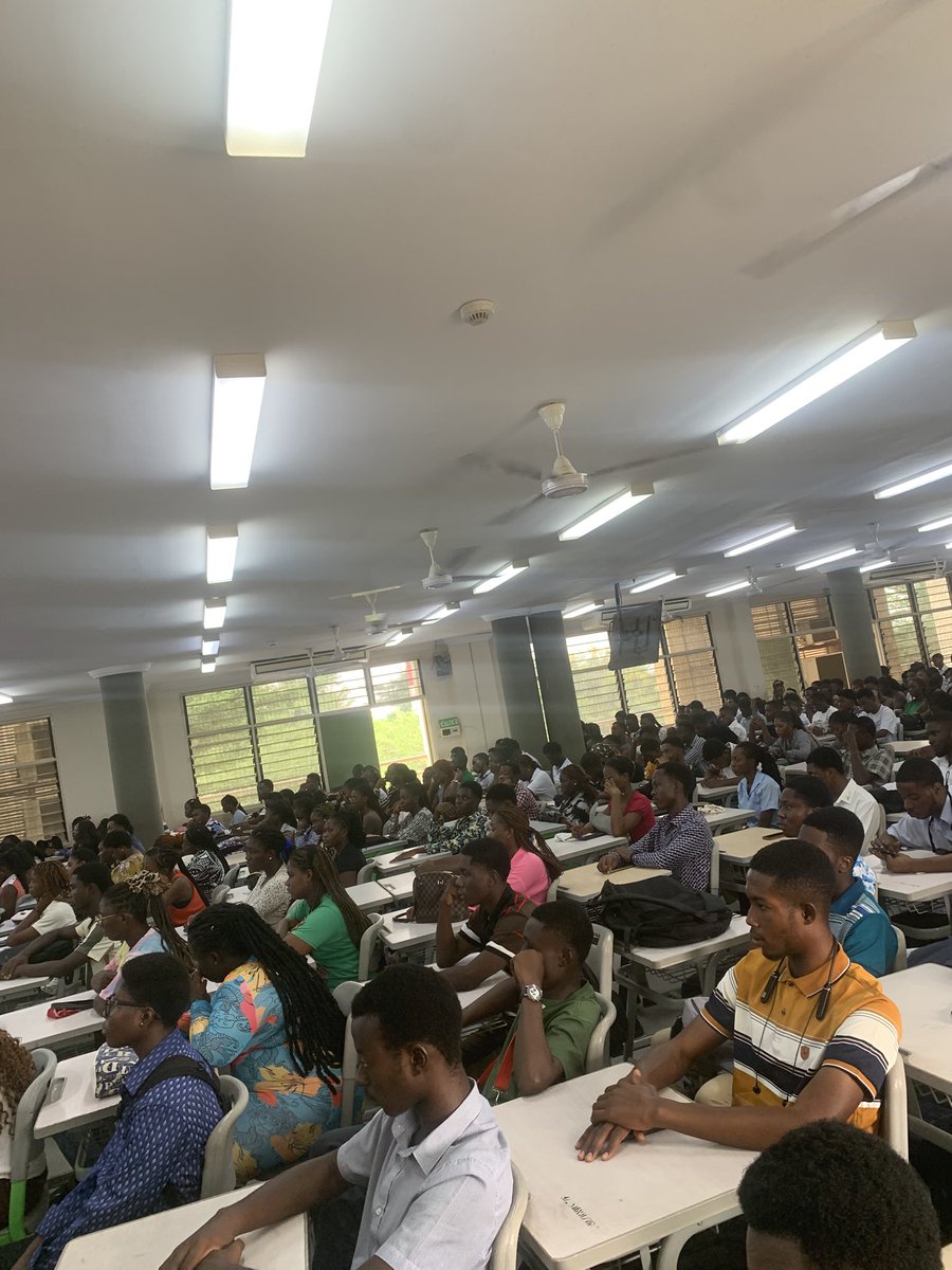 Renarsa_Knust's tweet photo. Freshers Orientation for the Faculty of Renewable Natural Resources is currently ongoing 💚at the New College Block(NCB)
#Fresher
#Orientation
 #KNUST 
#CaNarsa https://t.co/u5nMKqskHl