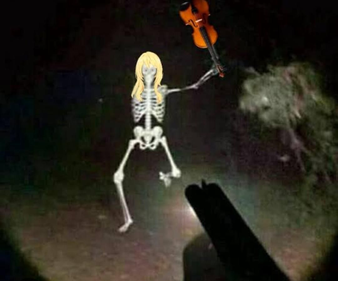 Siapa waifu yang udah meningsoy gaesss
aku mau coba summon arwahnya pake ilmu hitamku

tumlis di komeng