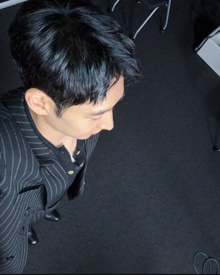 selfolssi ♤ tweet media