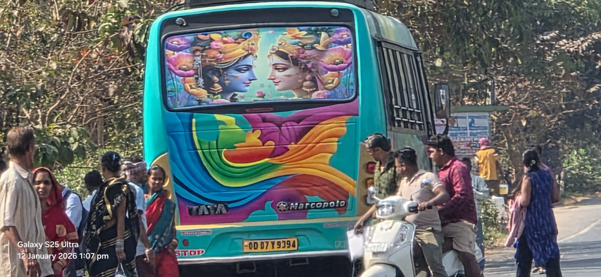 ArgusNews_in's tweet photo. #ସ୍କୁଟି_ବସ୍_ଧକ୍କାରେ_୨_ମୃତ
ବ୍ରହ୍ମପୁର: ସ୍କୁଟିକୁ ମୁହାଁମୁହିଁ ଧକ୍କା ଦେଲା ବସ୍
ସଦରଥାନା ଲାଞ୍ଜିଆ ପଞ୍ଚାୟତର ବାଳକୃଷ୍ଣପୁର ଠାରେ ଦୁର୍ଘଟଣା
ଘଟଣାସ୍ଥଳରେ ୨ ମୃତ, ମୃତକଙ୍କ ପରିଚୟ ମିଳିପାରି ନାହିଁ
#Brahmapur #Accident #2Dead #ArgusNews https://t.co/YdgJo5g598