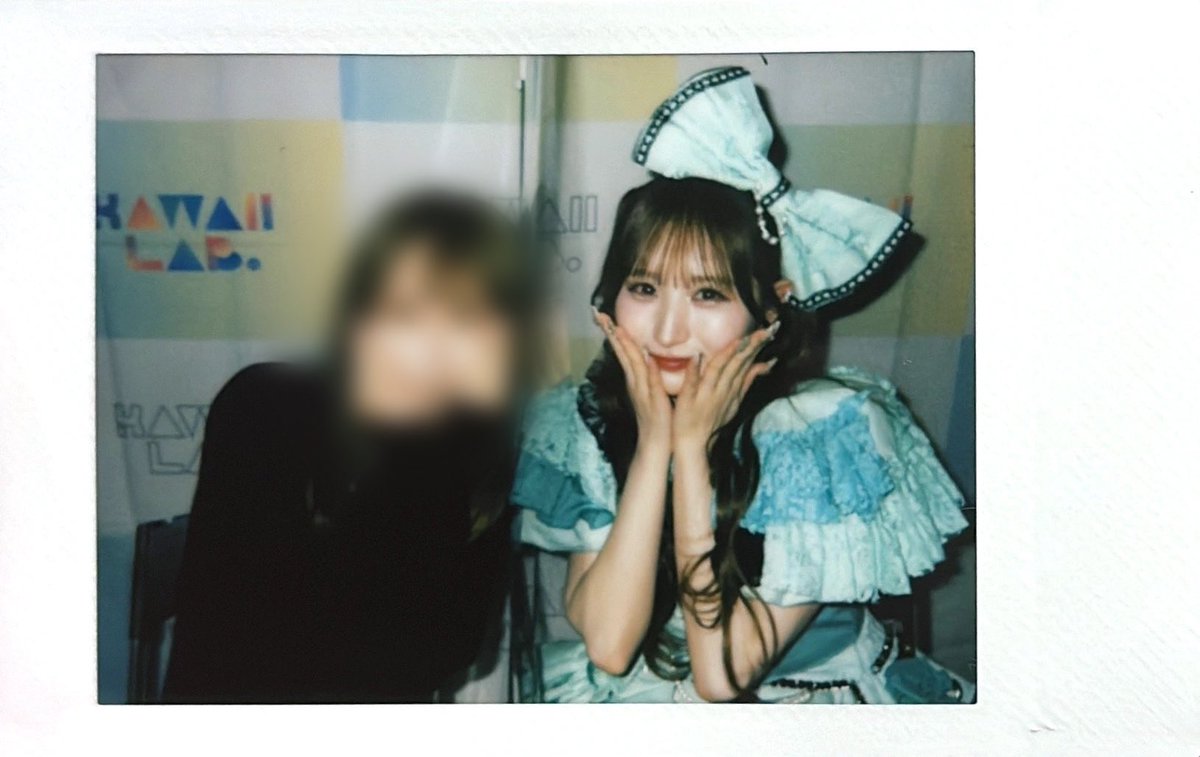 2026.01.12 大特典会 3部🍬

はじめましてのなちこ🧚‍♂️🪄💚
すっっっごい可愛い癒された〜🥹🥹🤍

#ねえねえなちさん
#小川奈々子