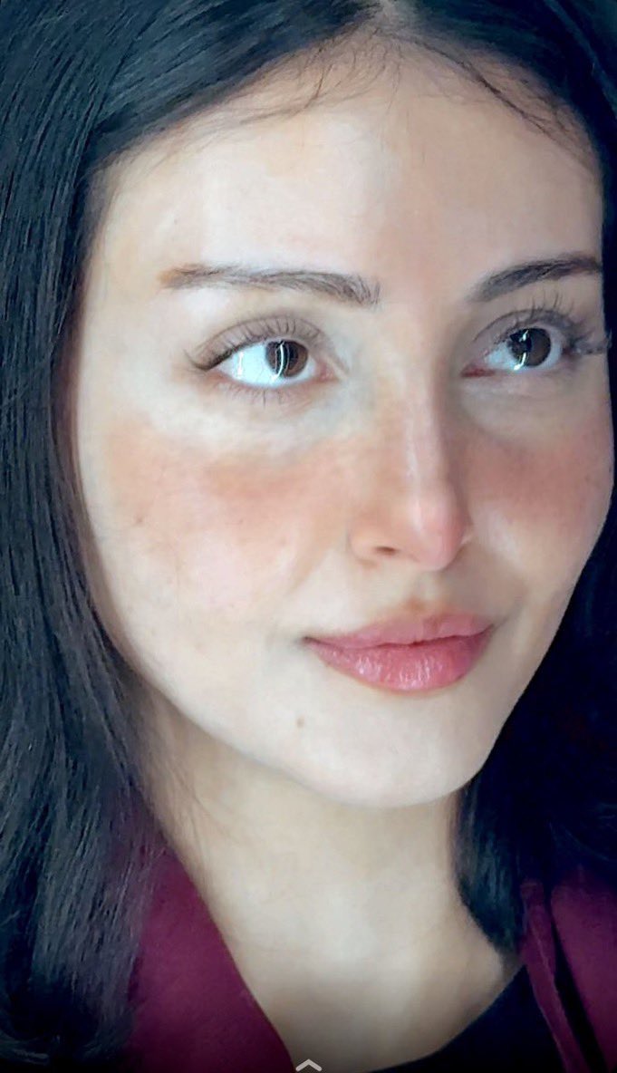 liooth2020's tweet image. للمساء 
طاري في عيونڪ وأنا أغليڪ 
مع ريحہ الأشواق يسعد مساك
#مساء_الورد_والسعادة