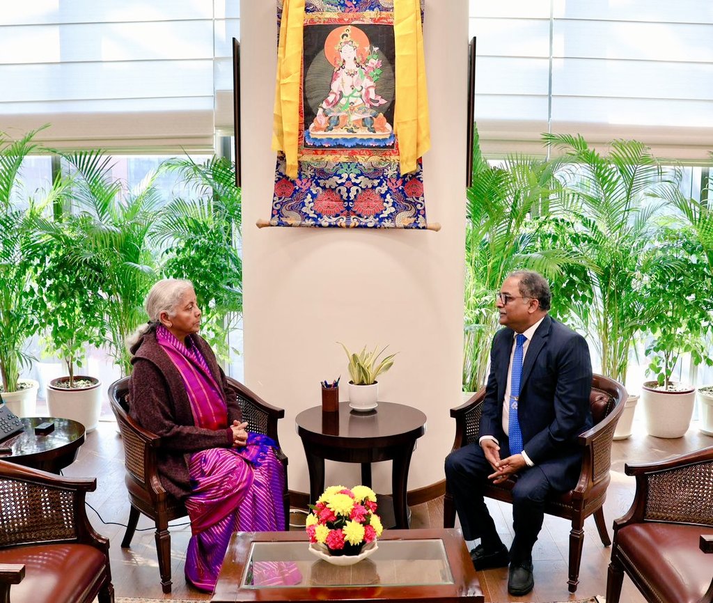 nsitharamanoffc's tweet photo. Shri Ajay Kumar Srivastava, MD &amp; CEO - Indian Overseas Bank (@IOBIndia), calls on Smt @nsitharaman. https://t.co/Wxx5Gw5cKg