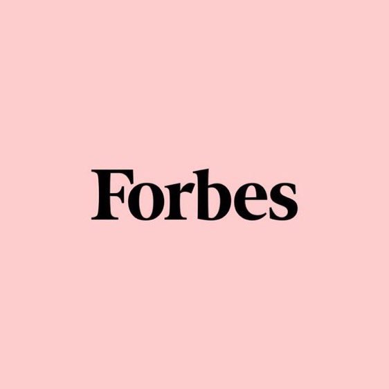 BlackMedia___'s tweet image. Fun fact: Despite many female rappers debuting before her, Nicki Minaj was the first female rapper to appear on Forbes lists, paving the way for a new generation of female rappers.