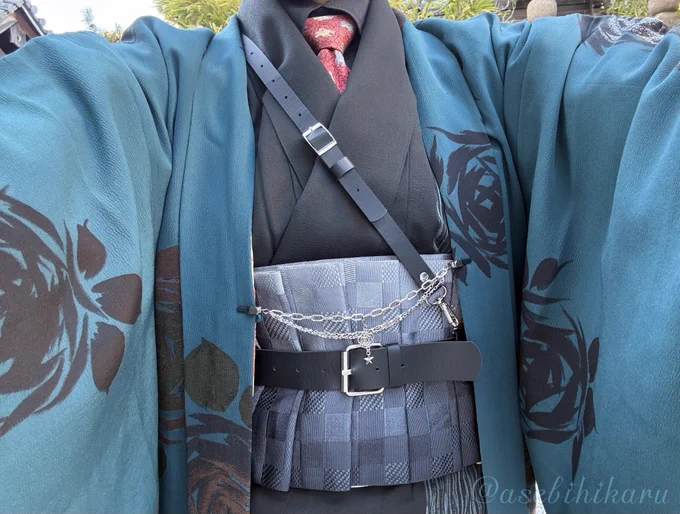 初詣におめかしして行ってきました 今年は二社はしごしました おみくじは大吉でした 三枚目は身に着けてた自作アクセサリーです