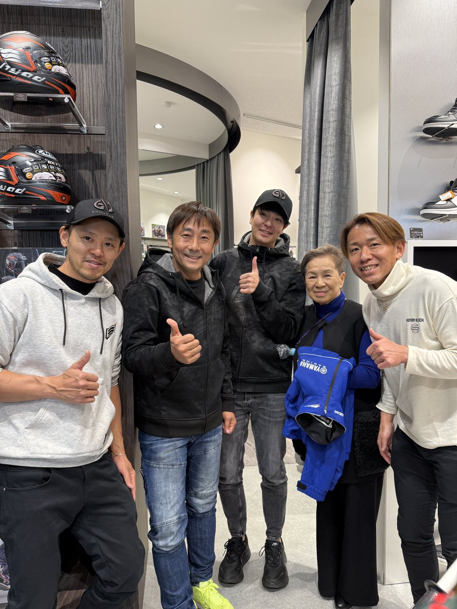 TARO様 楽天市場】Wyspell フェミニンなタロットカードデッキ–ボーダーレス