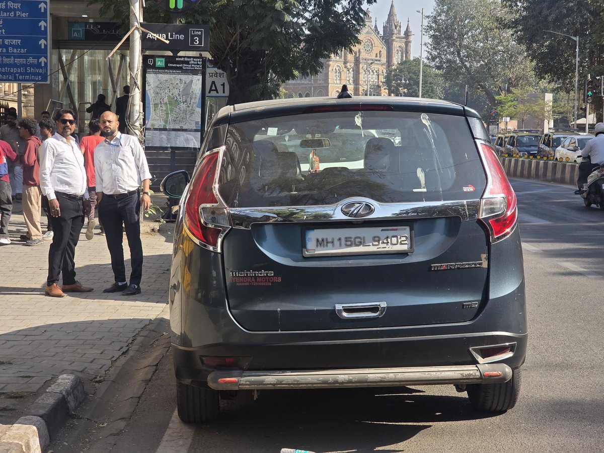 bombayleaks's tweet photo. Pls take action against him because all car parking in nonparking area

@MTPHereToHelp
@MumbaiPolice
@CPMumbaiPolice https://t.co/2IUw2jACzx