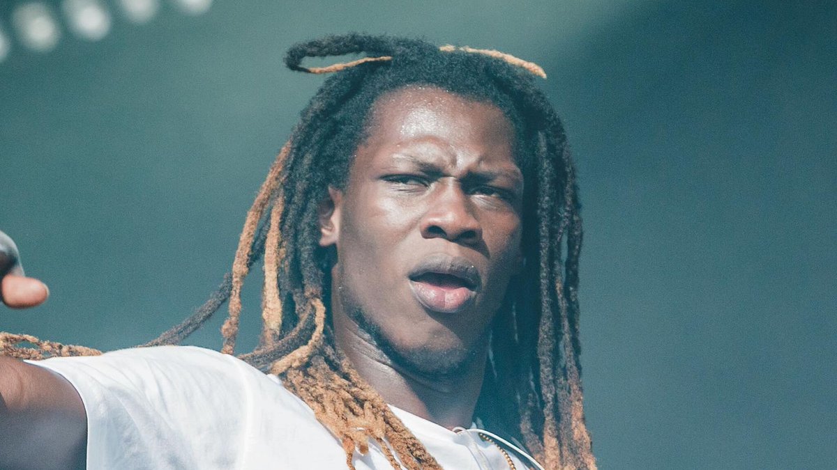 clem_garin's tweet image. ⚖️ 𝐋𝐞 𝐫𝐚𝐩𝐩𝐞𝐮𝐫 𝐃𝐨𝐮𝐦𝐬 𝐞𝐬𝐭 𝐞𝐧 𝐠𝐚𝐫𝐝𝐞 𝐚̀ 𝐯𝐮𝐞
 
Mamadou Coulibaly, plus connu sous le pseudonyme de Doums, a été interpellé ce dimanche 11 janvier après une plainte déposée quelques heures plus tôt par sa compagne. Elle l'accuse de violences conjugales.…