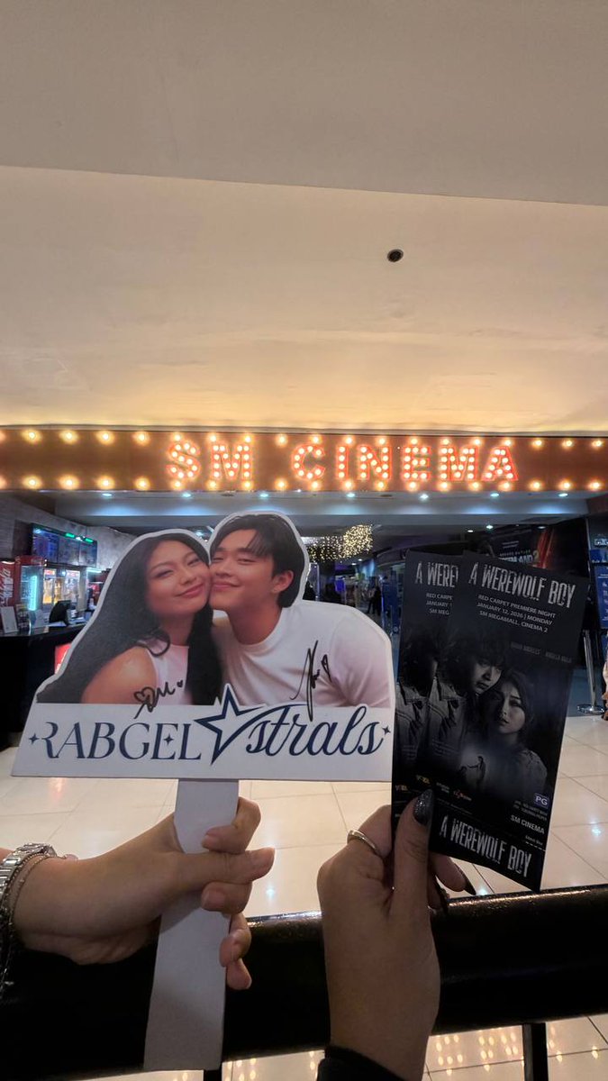 rabgel_astrals's tweet photo. Here to support our favorite stars! So proud of you both!

AWBPH PREMIERE NIGHT https://t.co/Zc3LNgenk6