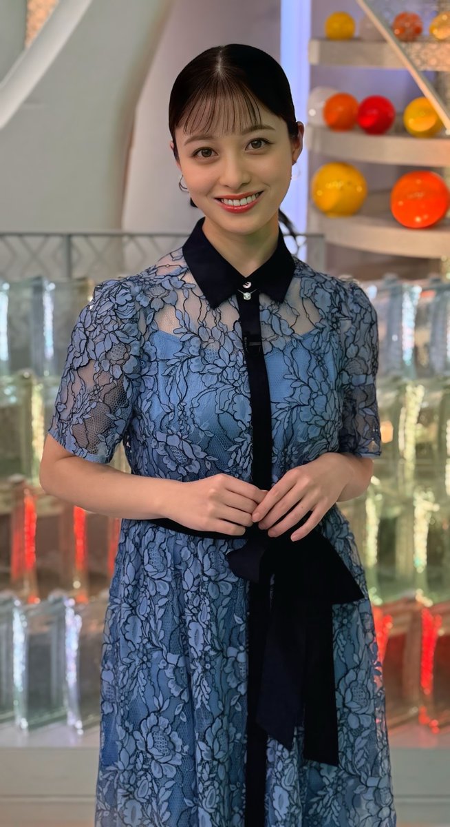 環奈大好き💕💕💕💕💕 https://t.co/3wYtRmNuId