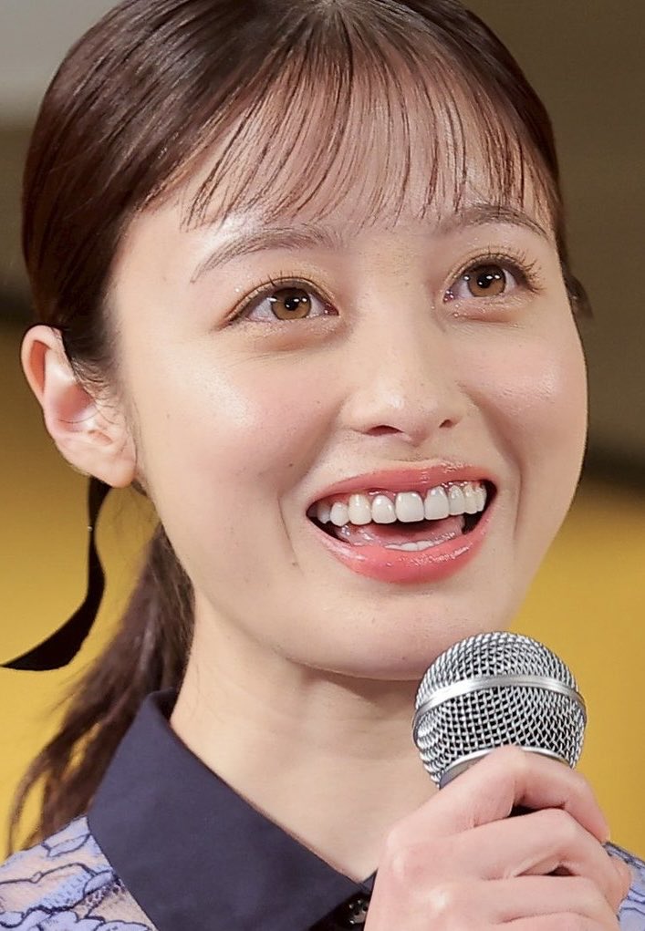 環奈大好き💕💕💕💕💕 https://t.co/3wYtRmNuId