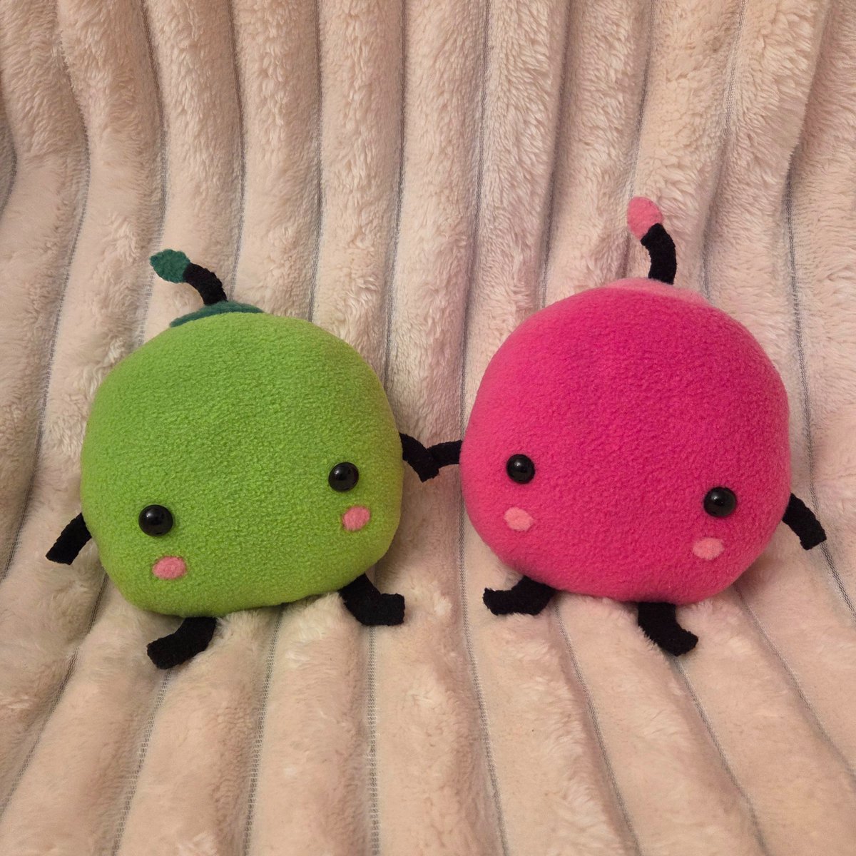 ambitiouscrafts's tweet photo. Last of my junimo plushies are now up for sale on my Etsy shop (see bio) - grab them now as I won't be restocking!

🍃✨️ https://t.co/TifaXNQzOV