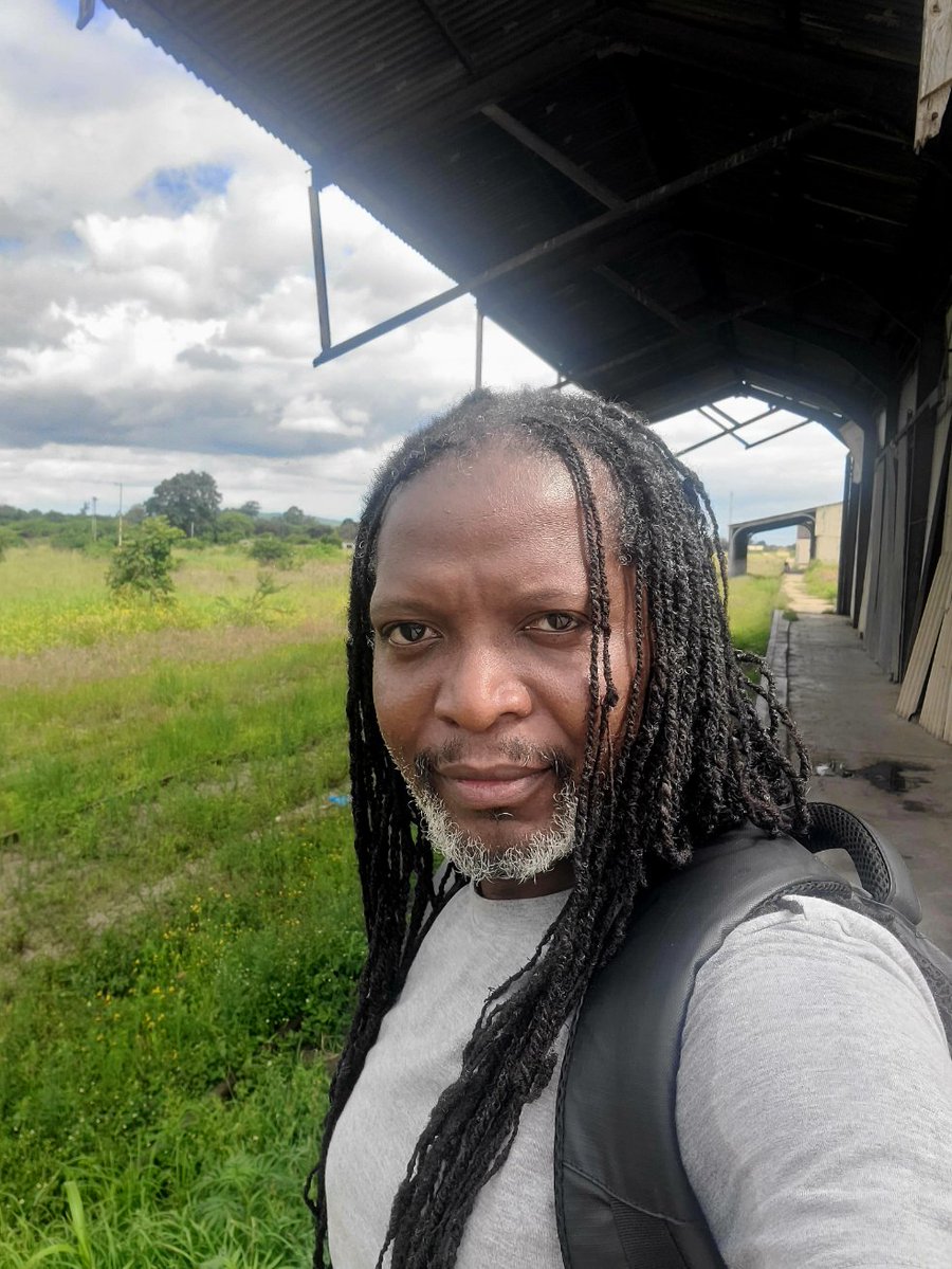 Beatonm5's tweet image. is the NRZ luxury train service still a thing? 

I've never been on a train ride all my life and am at some train station that seems like it hasn't seen any action of the train kind in a long while...