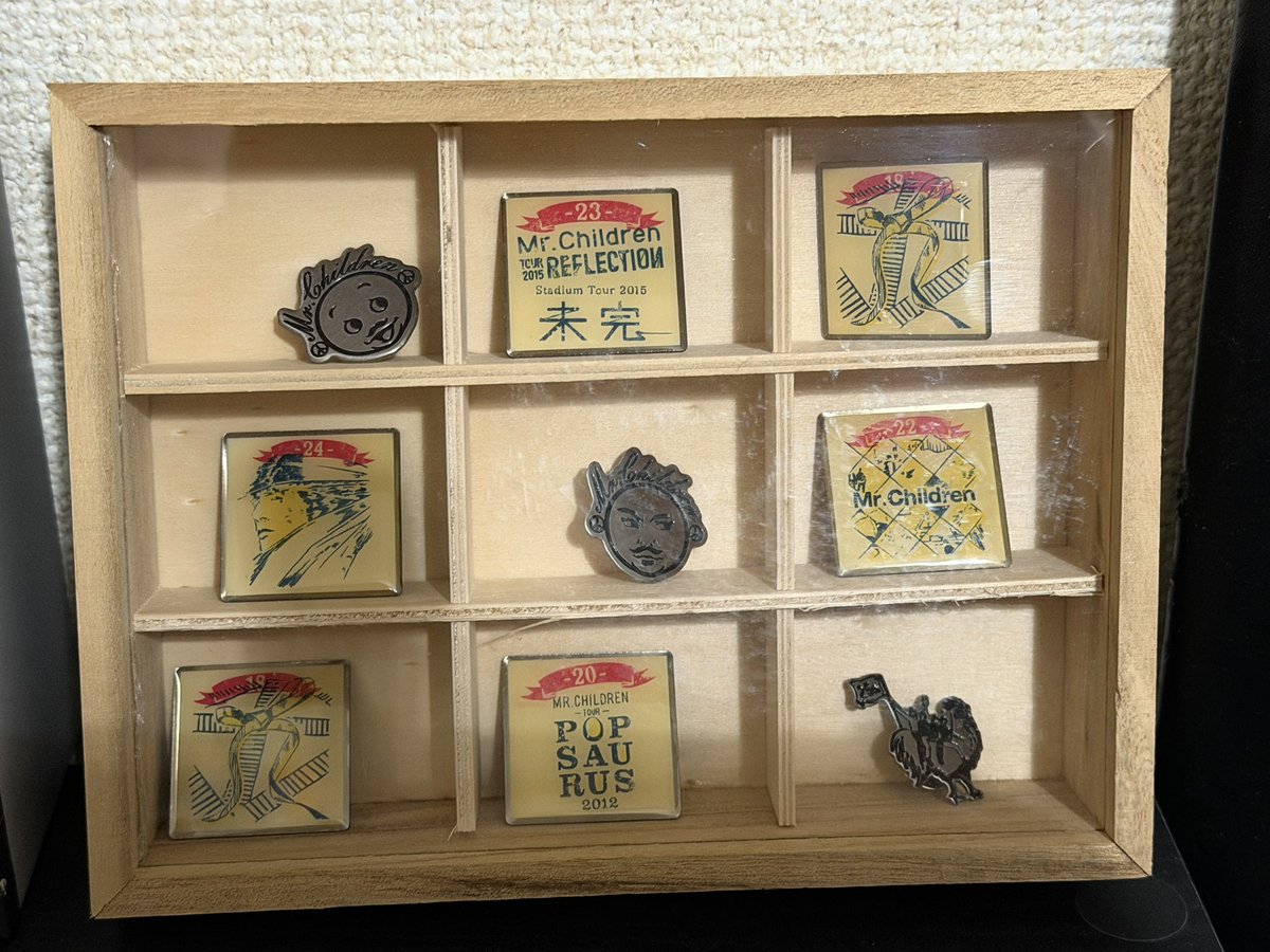 ミスチル（mr.children)ガチャ　コンプ 802TAP 浅井さん ガチャで言うと ミスチルのパンバッチのガチャが出た