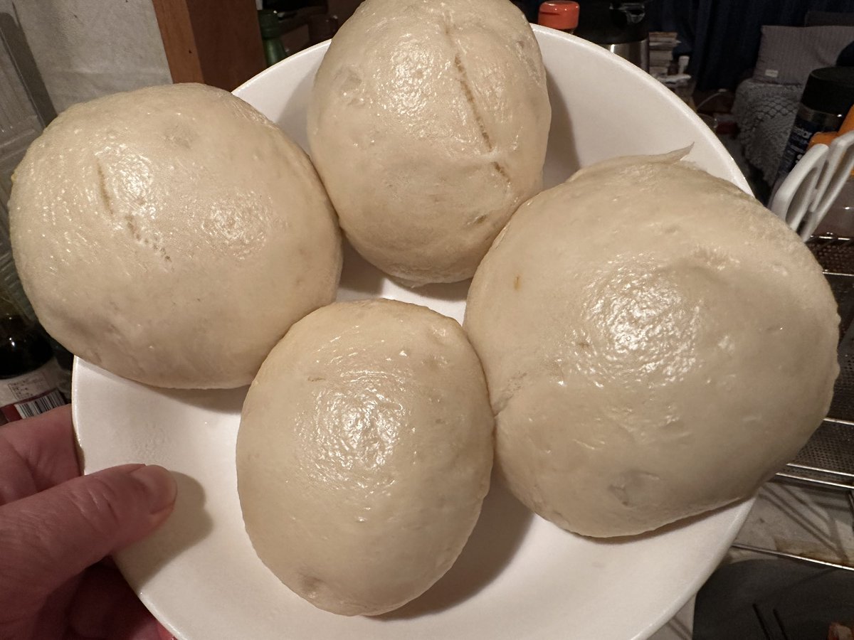 lvxinxin tweet media