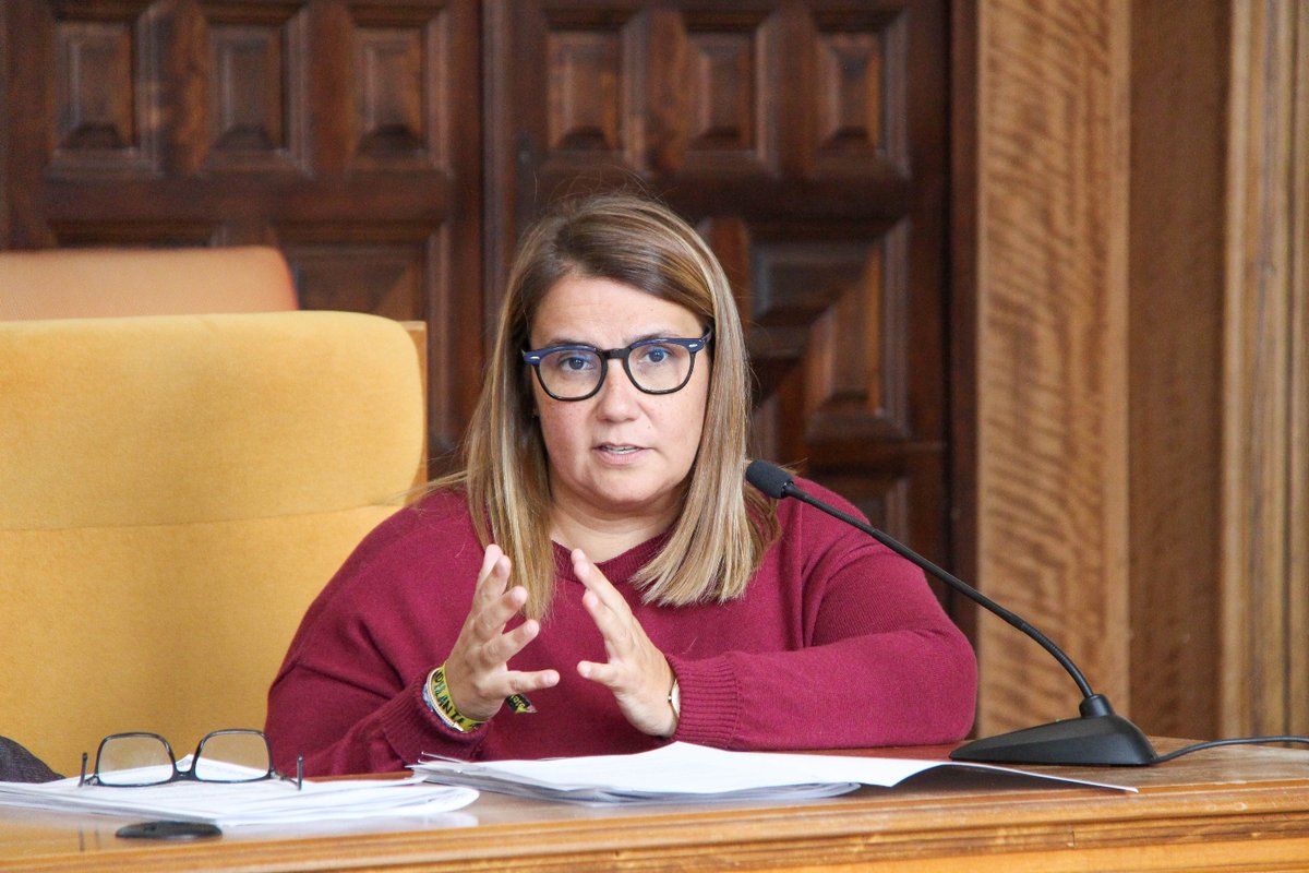 psoetoledo's tweet photo. 👉 Ayuntamientos del PP también se desmarcan del modelo de la Diputación sobre comidas a domicilio.

🔴 El sistema que imponen PP+Vox pone en riesgo la continuidad de un servicio esencial.

💻 𝐍𝐨𝐭𝐢𝐜𝐢𝐚 𝐰𝐞𝐛: https://t.co/Exw5kvrDDs https://t.co/puD1czS4uZ