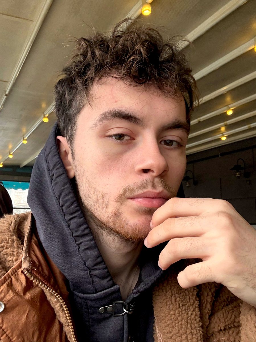 g 🇹🇷 tweet media