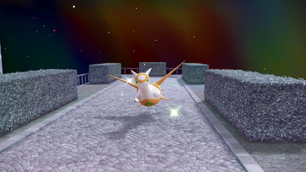 妹ちゃん…キタ…
ものの5分くらいで…キタ…
色違いのラティアスちゃん…可愛い❤