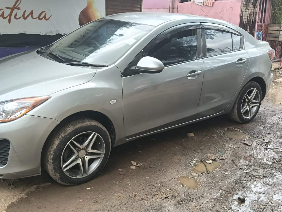 otijemo1's tweet image. Quick sale 
Mazda axela 
YOM 2010 
1500cc
Automatic 
Price 580K
 📌 mirema
Call WhatsApp 0724544975