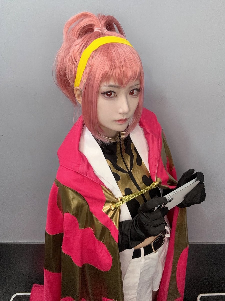 #부코_후기

토-명일방주 트라고디아
일-코드기어스 아냐

토요일 남자하겠다고 독기가득하게 180햇더니 다들 놀라주어서 재밌었어요^-^
다음에도 한 번씩 이런거 해야겠어요 다들 그때는 꼭 알아봐주시길 일욜엔 너무 즐거운 팀코였어서 양일 둘 다 정말 재미있었다! 다음에 또 봐요