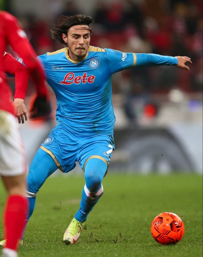 D_IP17's tweet image. Stamattina il buongiorno è soprattutto per Elmas 

L’evoluzione tattica di questo Napoli passa soprattutto da lui 

Calciatore che ora diventa davvero interessante