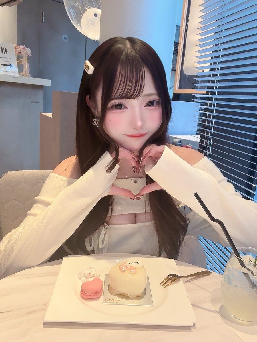 大きな声で何十回も言うよそばにいて🤍 https://t.co/3JoCbLzbfC