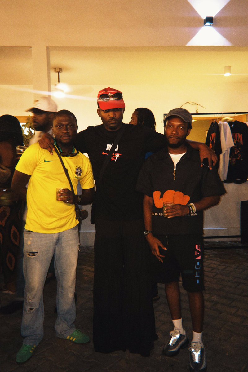 adokwei_savage's tweet image. @ShowDemCamp Album Listening Accra, Ghana with the killys
#AfrikaMagik 🙌🏿🔥

PSA: Simmerdown is back tonight. Tune in at 9pm. cc: @GuideRadio915