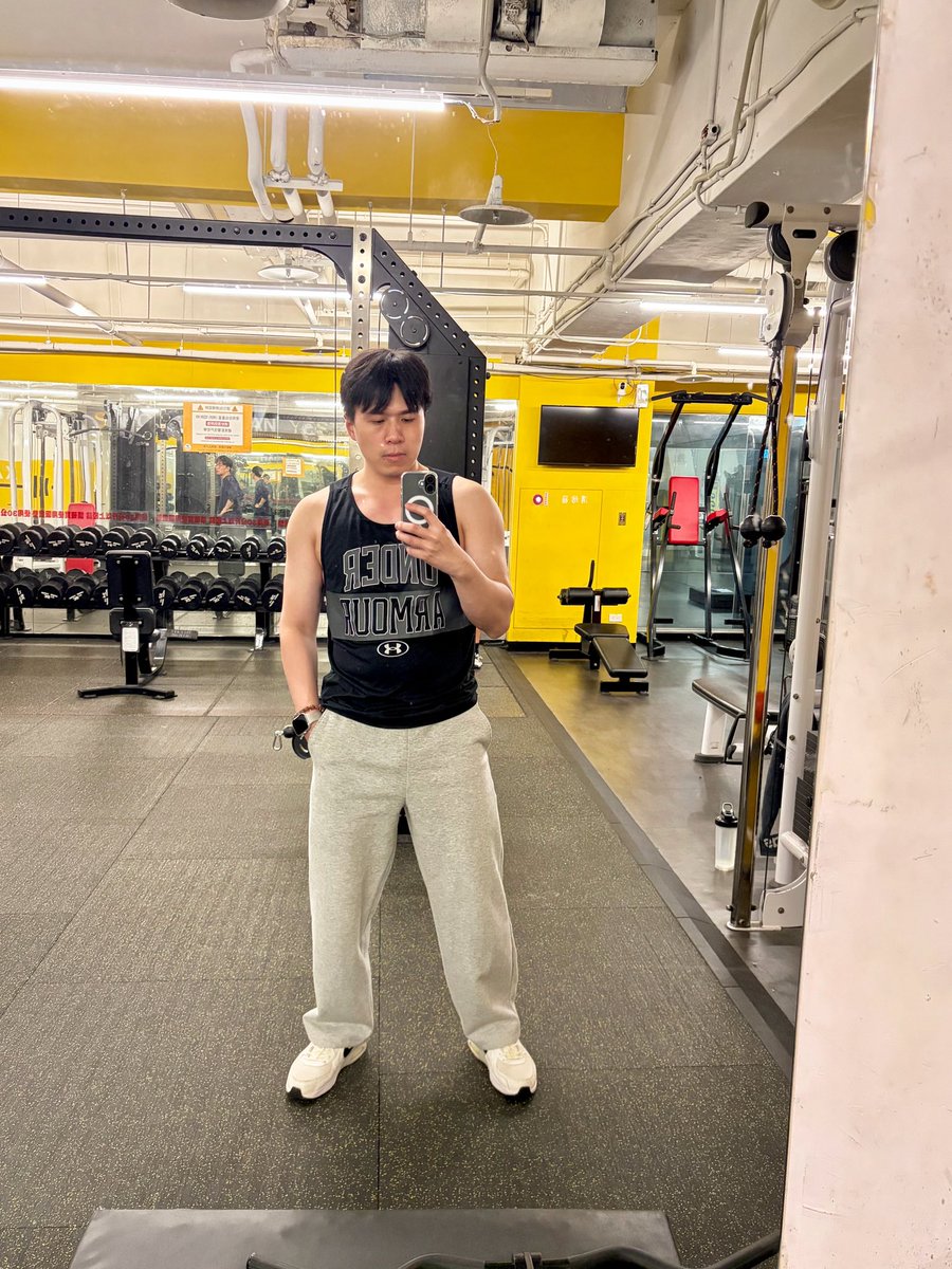 Chun27359220's tweet photo. 有時候當特別想要XX的時候
在交友軟體上愛心跟tap就變按得很直接
原本的要求也可能變得寬鬆了
這時候如果也遇到積極約我的可能就會約成功了🫢
不過也沒那麼容易就是了
所以久久才能有約到一次😶 https://t.co/AsB2tA4kPa