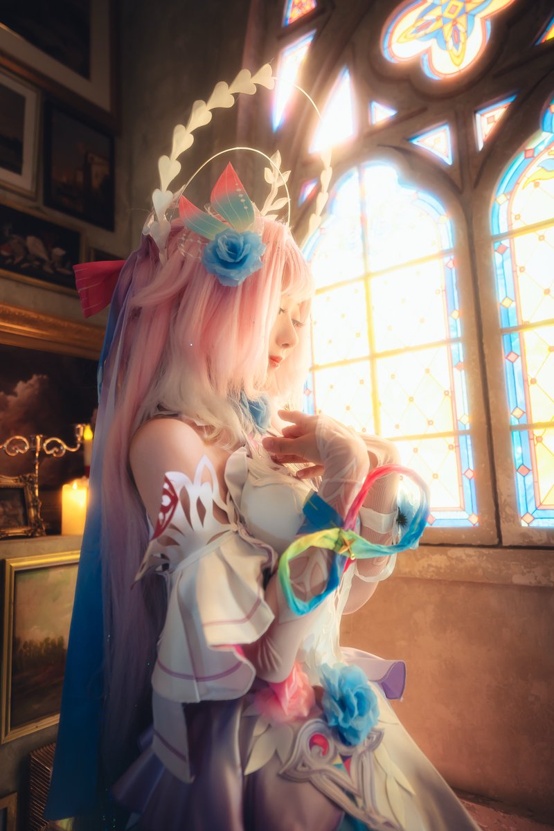 【崩壊スターレイル/キュレネ】
　　“エリュシオンの娘、
　　　　　　「■■」を育む黄金裔。
記憶の種を植え、
　　明日に過去の花を咲かせる者である”

photo:<a href="/DAI_photograph4/">DAI_Photograph/前垢乗っ取り詐欺で凍結🧊再起をかけた固ツイ更新✨</a> 
#HonkaiStarRail #hsrcreators