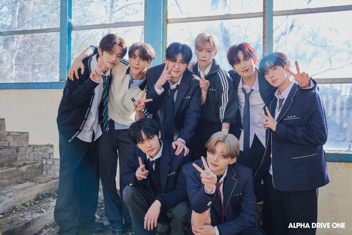 kakaycy4's tweet photo. @LEOZGLOBAL ALD1 EUPHORIA OUT NOW

#Our8Stars #알파드라이브원   
#ALPHADRIVEONE_EUPHORIA
#LEO #리오 #ALD1_LEO #LEELEO #이리오 https://t.co/2rR8n7iDP4