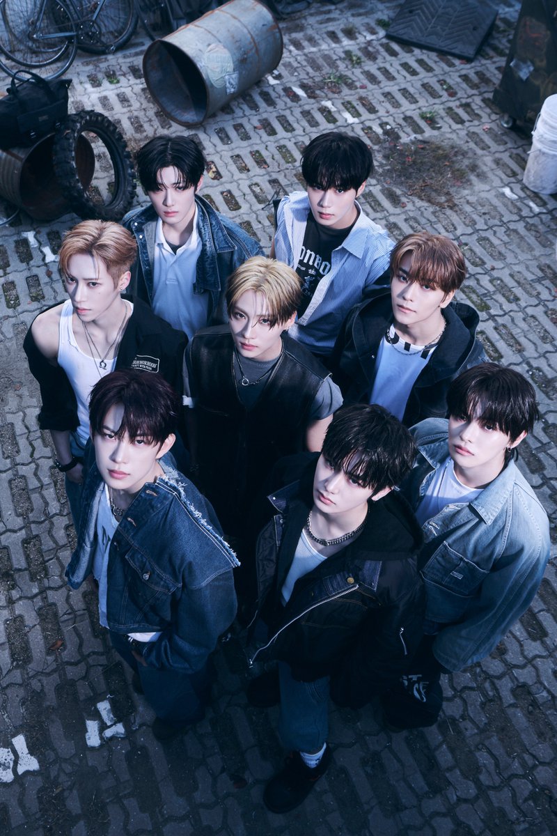 ALPHADRIVEONEBR's tweet image. 📈 ◇ O ALPHA DRIVE ONE se junta ao ZEROBASEONE como os únicos grupos de kpop na história a ultrapassarem 1 MILHÃO de vendas na Hanteo no primeiro dia com um álbum de estreia!

ALD1 EUPHORIA OUT NOW
#Our8Stars #알파드라이브원            
#Drive_to_the_EUPHORIA…