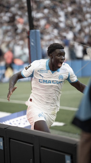 مارسيليا وروما قريبان من التوصل لاتفاق بقيمة 25 مليون يورو شاملة المكافآت. لكن لم يتم الانتهاء من الصفقة بعد، إذ لا تزال هناك بعض التفاصيل الصغيرة التي يجب حسمها 