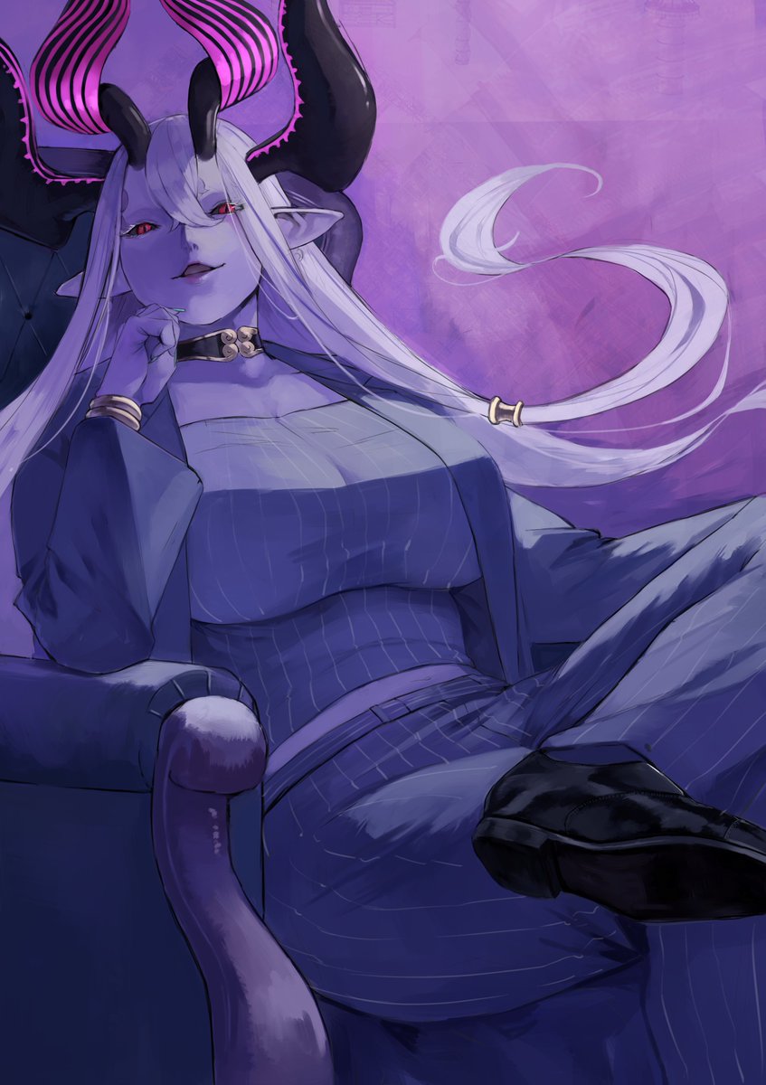 伊吹さん
スーツでキメてみる

#三連休はフォロワーさんが増えるらしい 
#fgo 