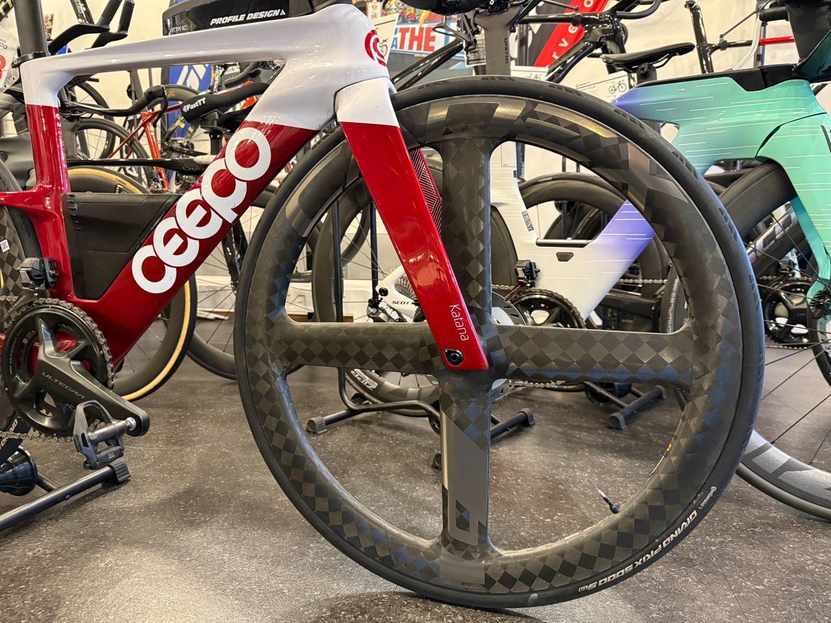 レア!! ceepo racing d-botfly シーポ　バトンホイール レア!! ceepo racing d-botfly シーポ バトンホイール 【公式通販】
