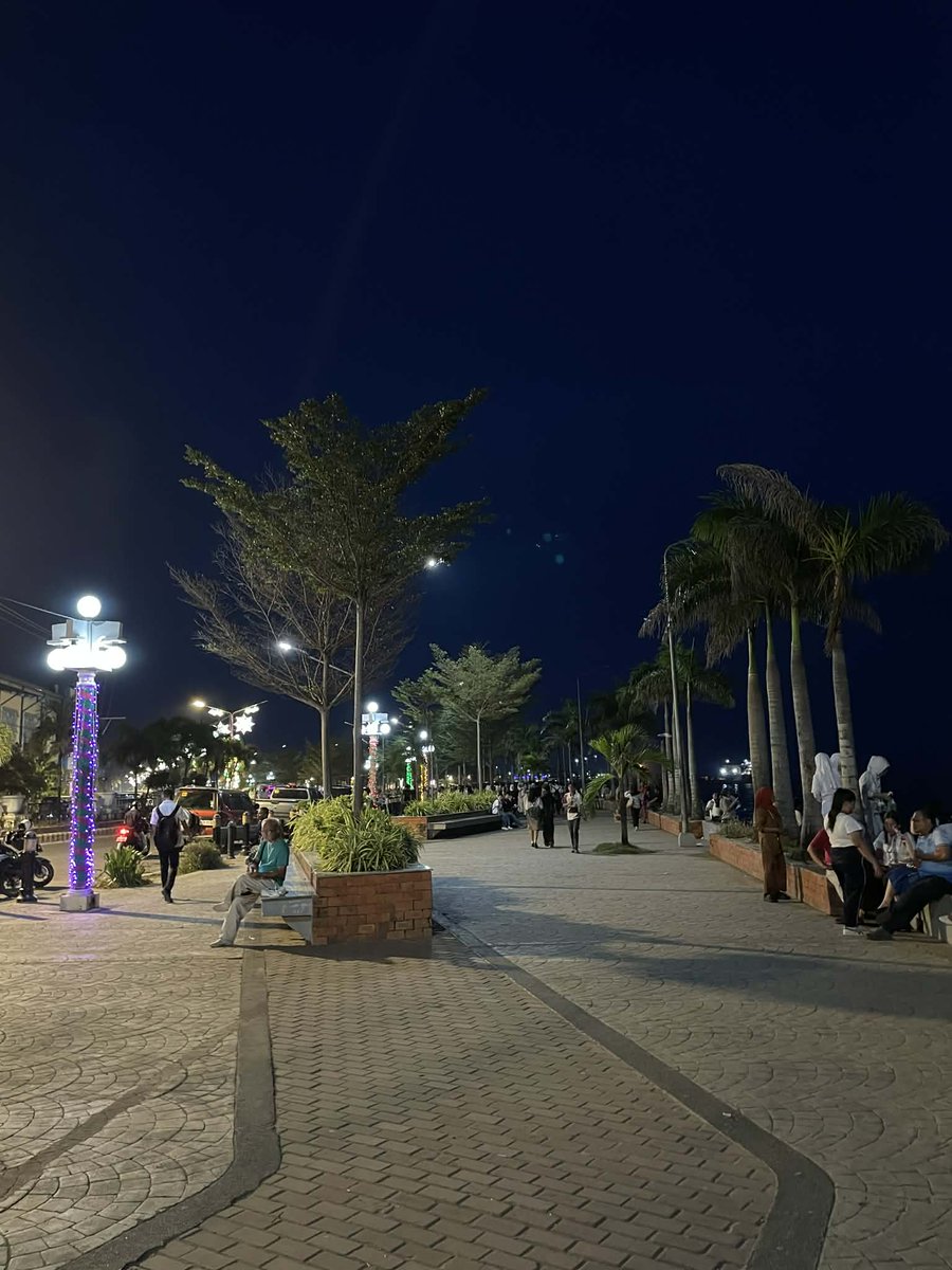 matdude89's tweet photo. Boulevard #Zambo https://t.co/ZwyqTbcePR