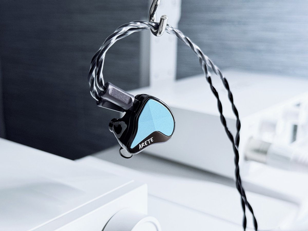 ZiiGaat x Fresh Reviews Arete 2 最初に製品画像を見た時は前作の方が